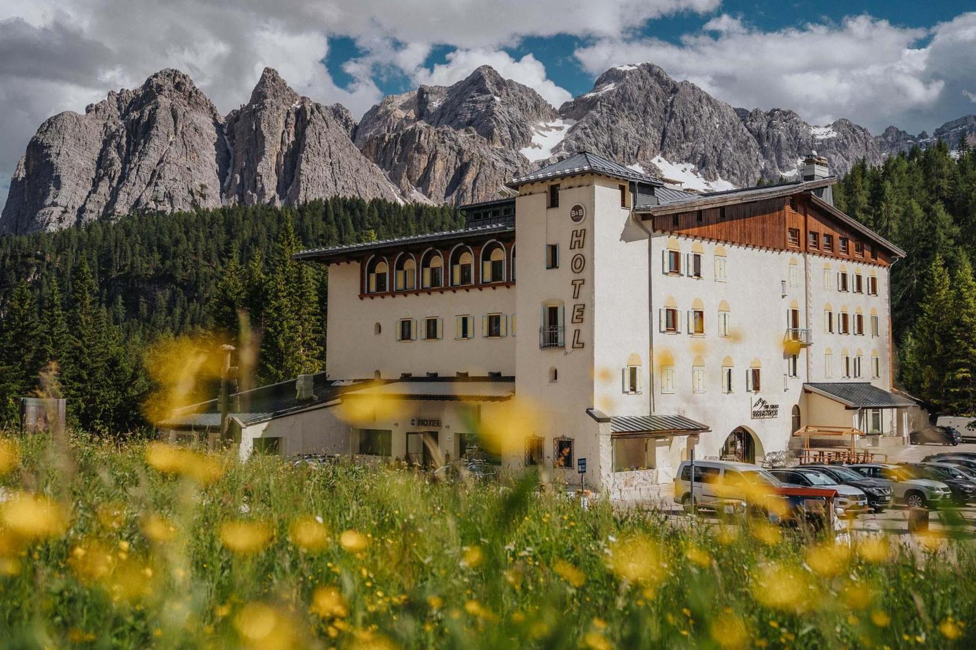 B&B Hotel Passo Tre Croci Cortina Cortina dʼAmpezzo Exterior foto